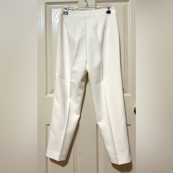 NWOT Ann Taylor Petite Slim Pants in Winter White Color - Picture 4 of 9